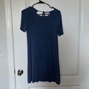 T-Shirt dress w Open Back